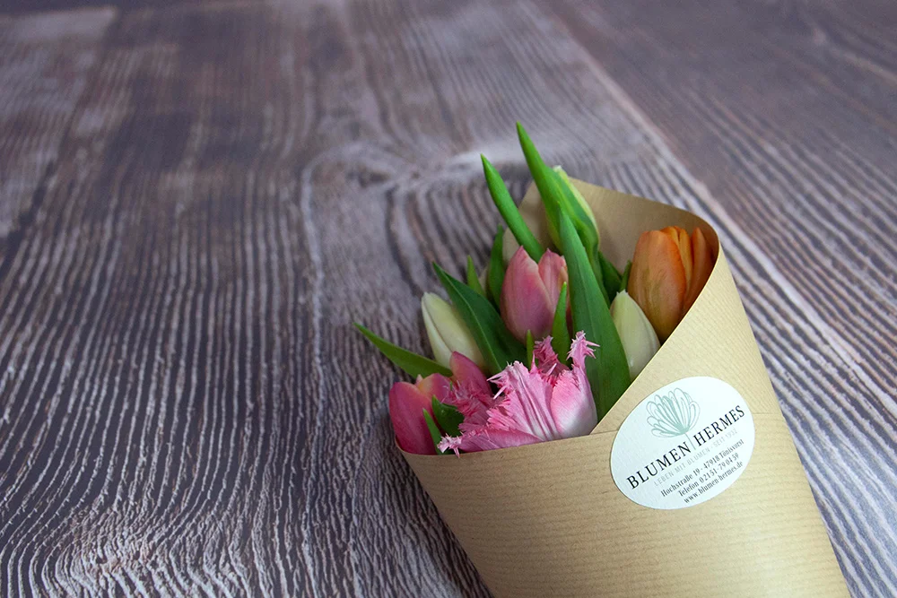 Hess-Etiketten-Produkt-Blumen-Hermes-1000x667px